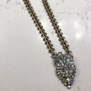 Crystal pendant necklace